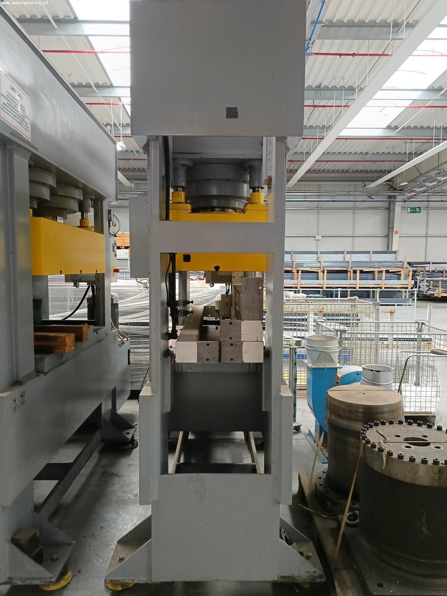 Pressa idraulica HYDRASAN 350 T in vendita - foto 5